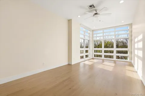 $645,000 | 30 Beekman Street, Unit 207, Beacon, NY 12508