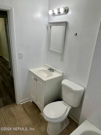 $1,400 | 8903 Hipps Road, Jacksonville, FL 32222