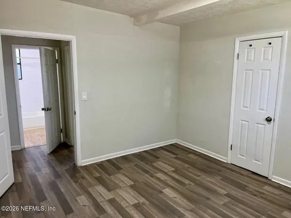 $1,400 | 8903 Hipps Road, Jacksonville, FL 32222