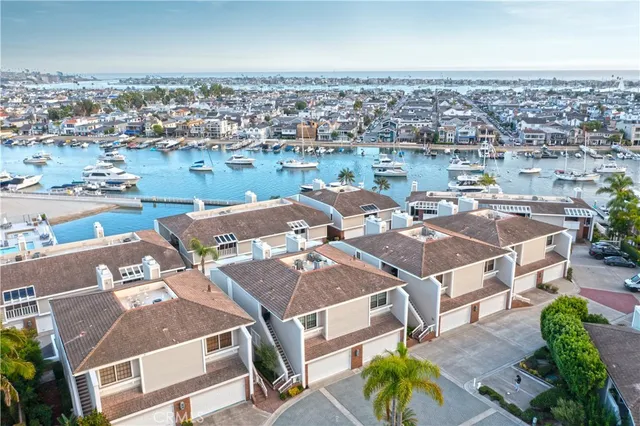 $2,998,000 | 990 Bayside Cove, Unit 609, Newport Beach, CA 92660