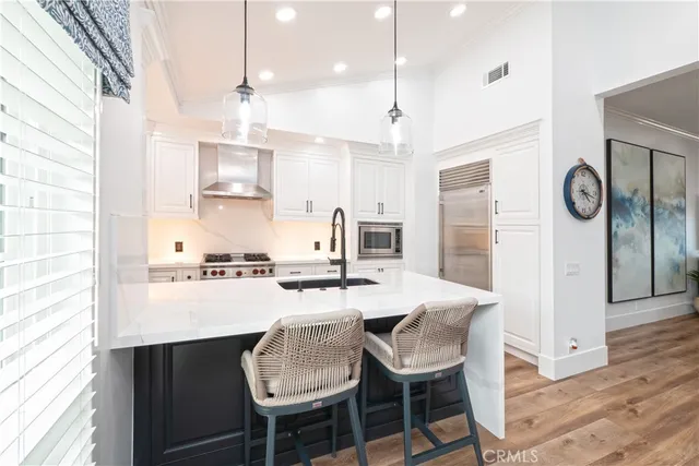 $2,998,000 | 990 Bayside Cove, Unit 609, Newport Beach, CA 92660