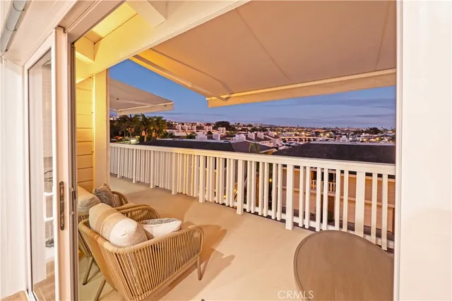 $2,998,000 | 990 Bayside Cove, Unit 609, Newport Beach, CA 92660