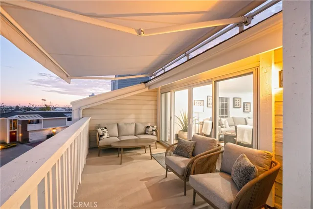 $2,998,000 | 990 Bayside Cove, Unit 609, Newport Beach, CA 92660