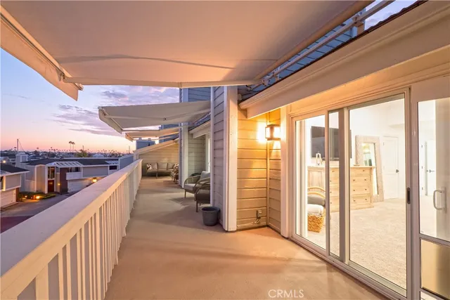 $2,998,000 | 990 Bayside Cove, Unit 609, Newport Beach, CA 92660