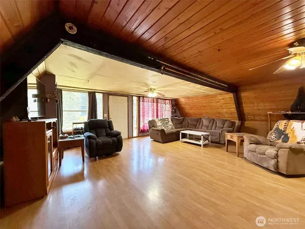 $275,000 | 360 Peters Road, Randle, WA 98377