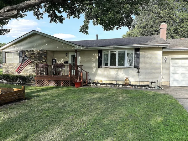 $195,000 | 205 South Moose Street, Mason City, IL 62664
