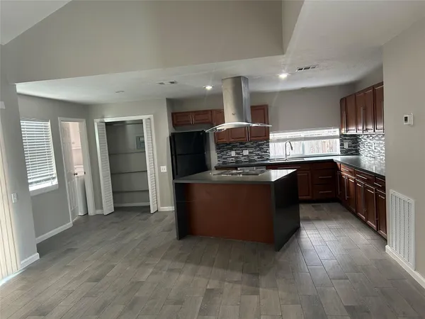 $1,900 | 11719 Pender Lane, Houston, TX 77477