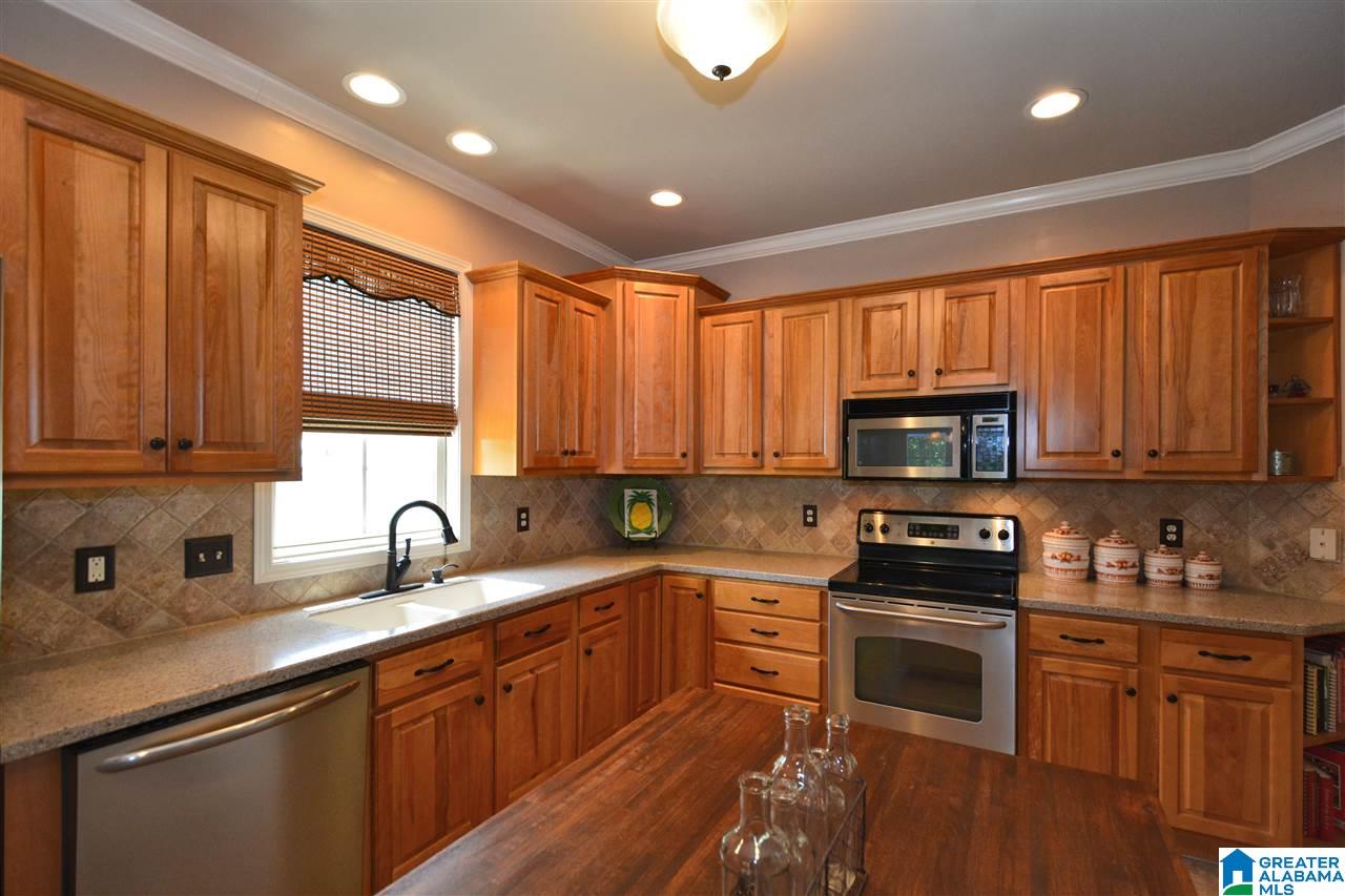 140 Lauchlin Lane Pelham, AL 35124 - Photo 21 of 48