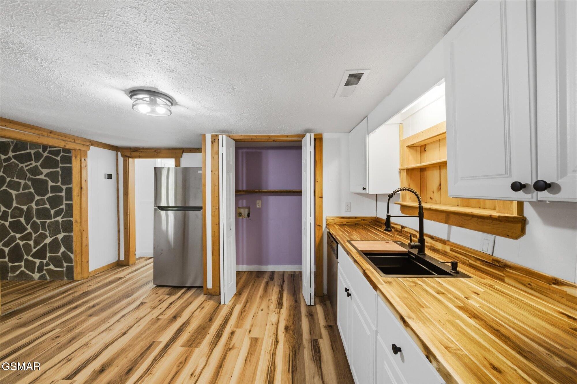 890 Indian Gap Road Sevierville, TN 37876 - Photo 16 of 24 Gallery Image 16