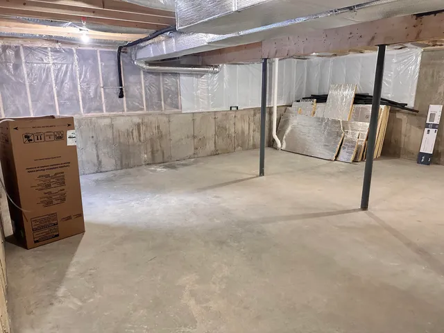 $599,900 | 325 Heath Road, Lebanon, ME 04027