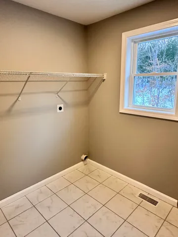 $599,900 | 325 Heath Road, Lebanon, ME 04027