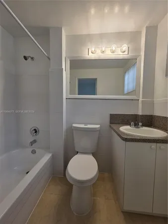 $1,500 | 8350 Southwest 65th Avenue, Unit N04A, Miami, FL 33143