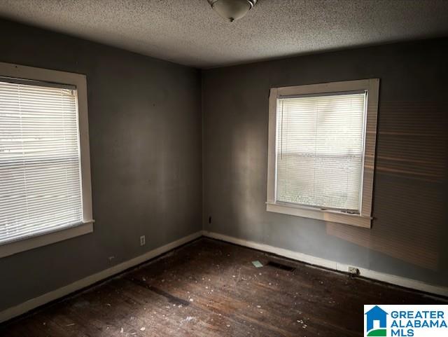 312 25th Street Southwest Birmingham, AL 35211 - Photo 12 of 18
