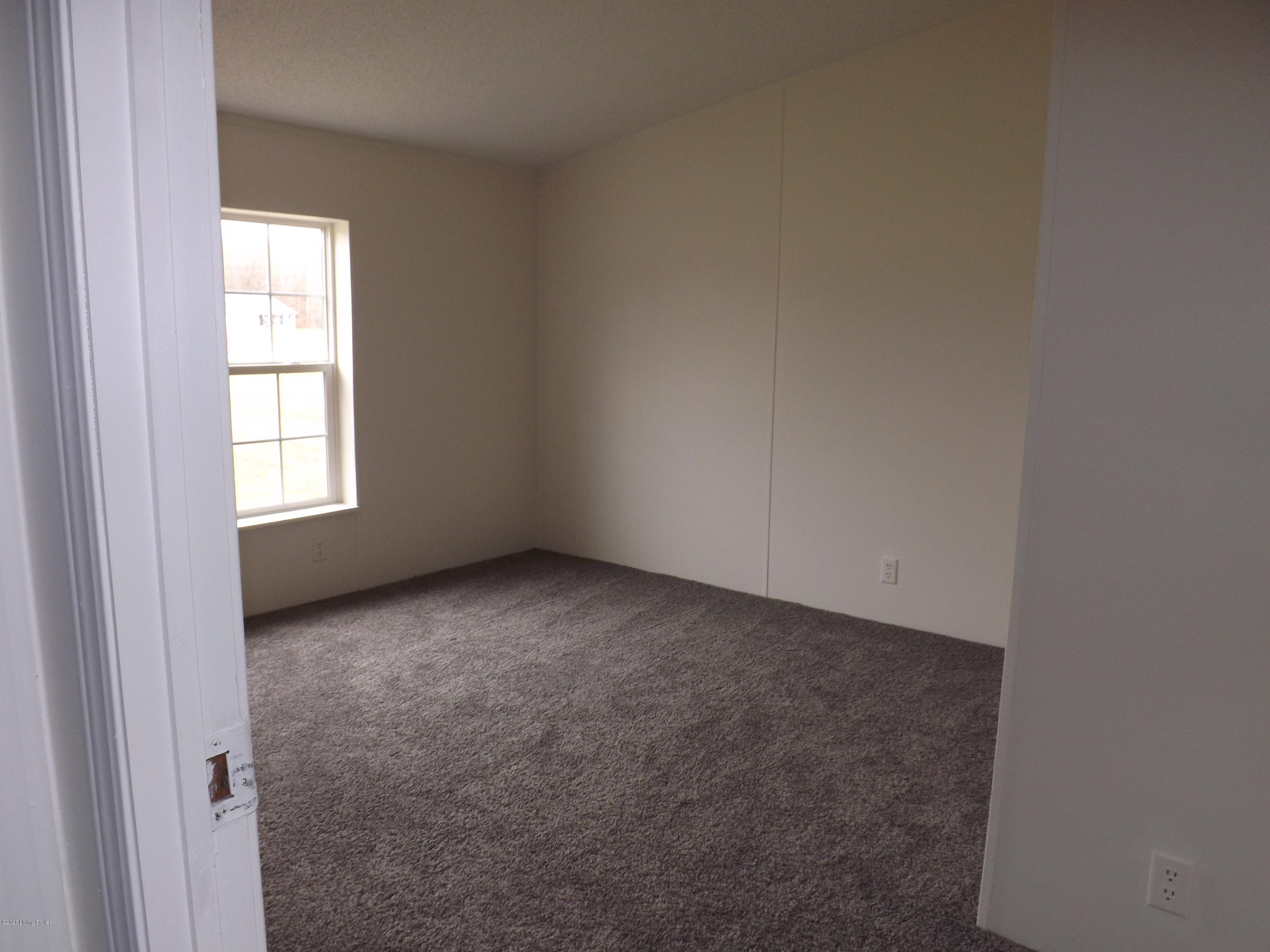 106 Fairmount Road Brandenburg, KY 40108 - Photo 20 of 47 DSCF6709