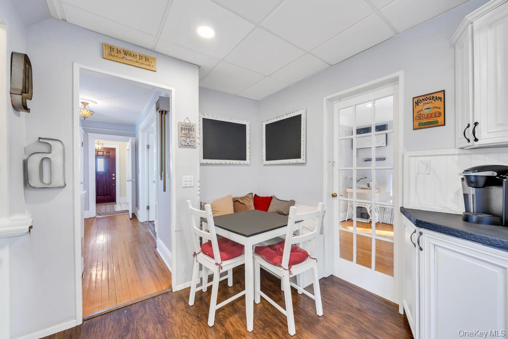 218 Woodlawn Road West Hempstead, NY 11552 - Photo 13 of 26