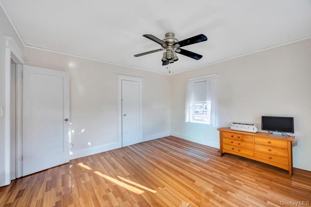 218 Woodlawn Road West Hempstead, NY 11552 - Photo 18 of 26