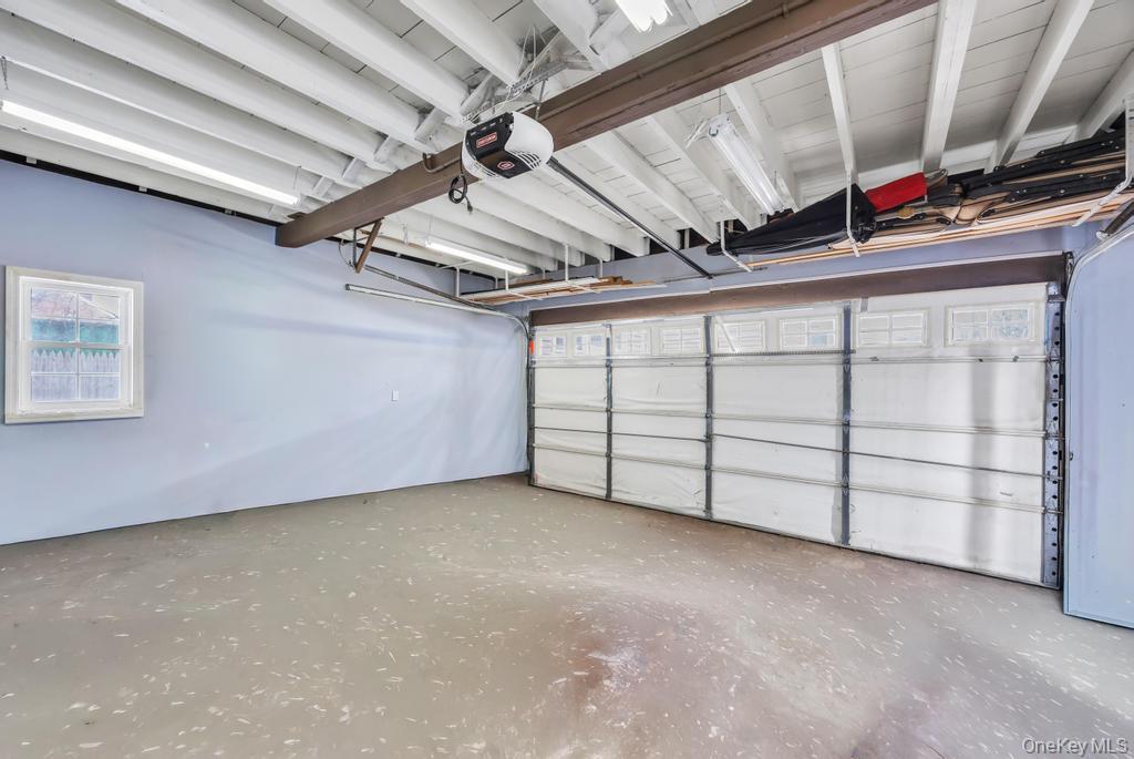 218 Woodlawn Road West Hempstead, NY 11552 - Photo 25 of 26