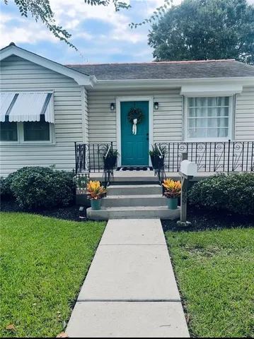$1,700 | 969 Athania Parkway, Metairie, LA 70001