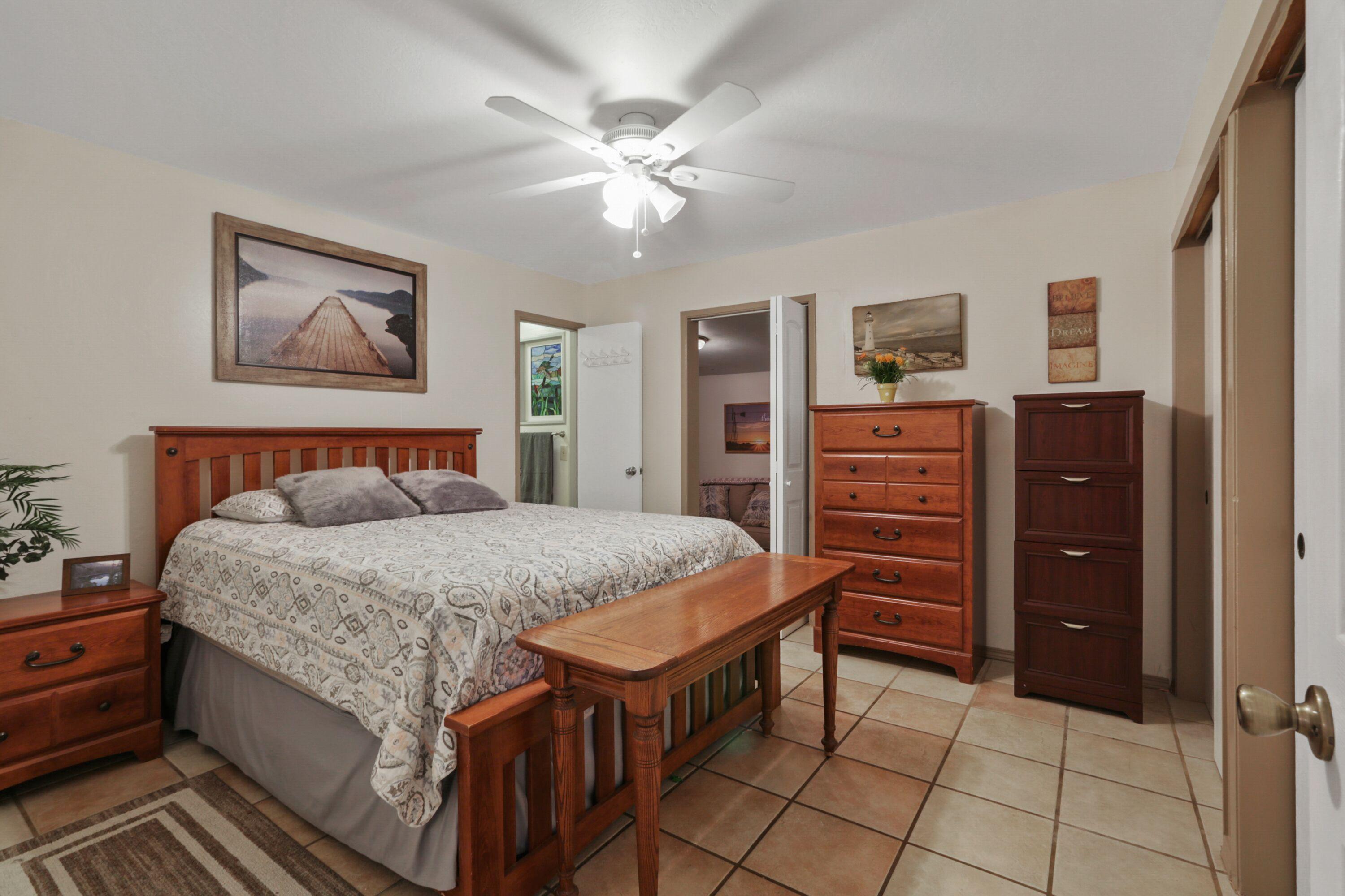 307 Channing Way Exeter, CA 93221 - Photo 9 of 24 10
