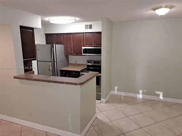$1,850 | 2796 South University Drive, Unit 2106, Davie, FL 33328