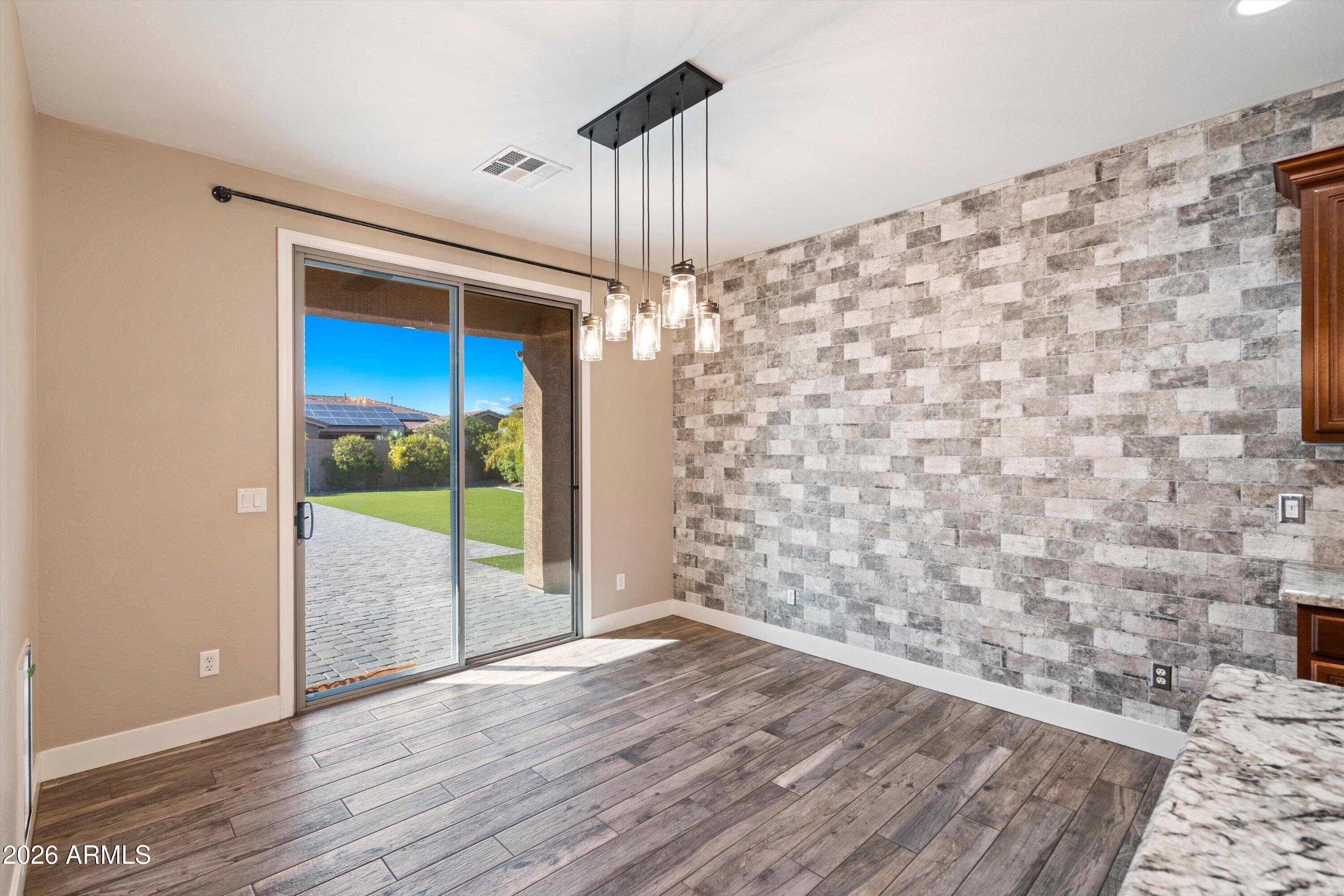2020 West Bajada Road Phoenix, AZ 85085 - Photo 12 of 53 18-Kitchen to Dining