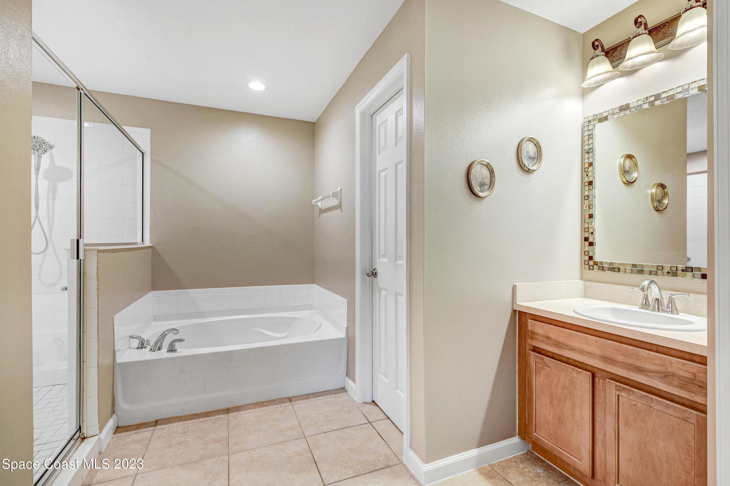 306 Abernathy Circle Palm Bay, FL 32909 - Photo 13 of 38 Master Bath
