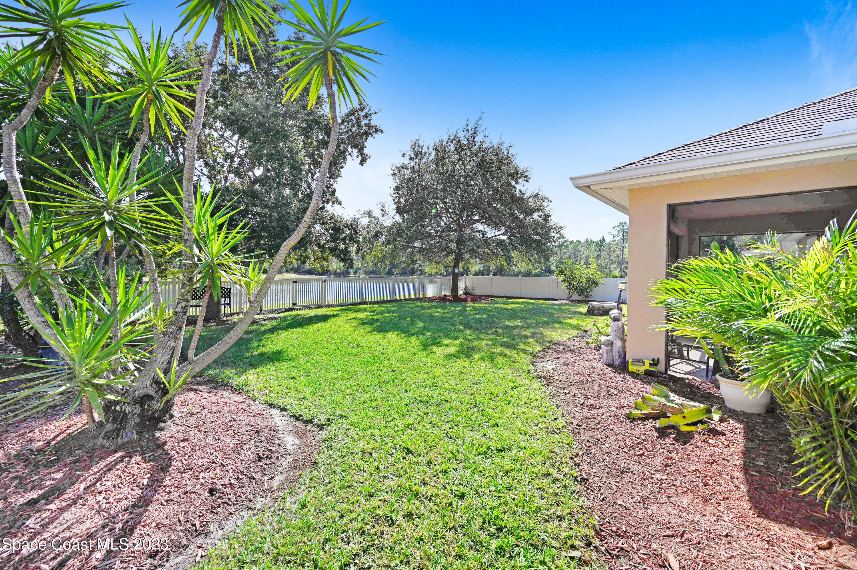 306 Abernathy Circle Palm Bay, FL 32909 - Photo 18 of 38 Backyard