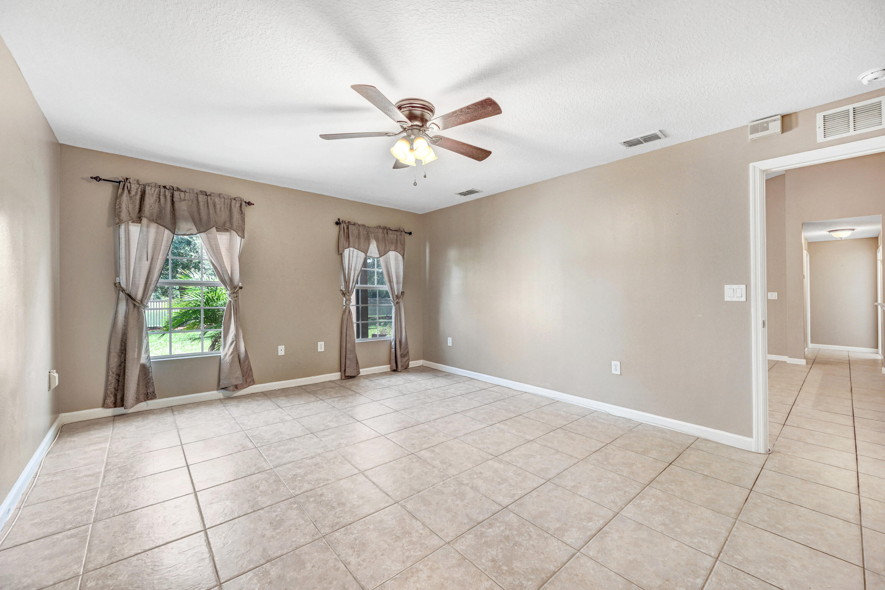306 Abernathy Circle Palm Bay, FL 32909 - Photo 7 of 38 Owners Suite