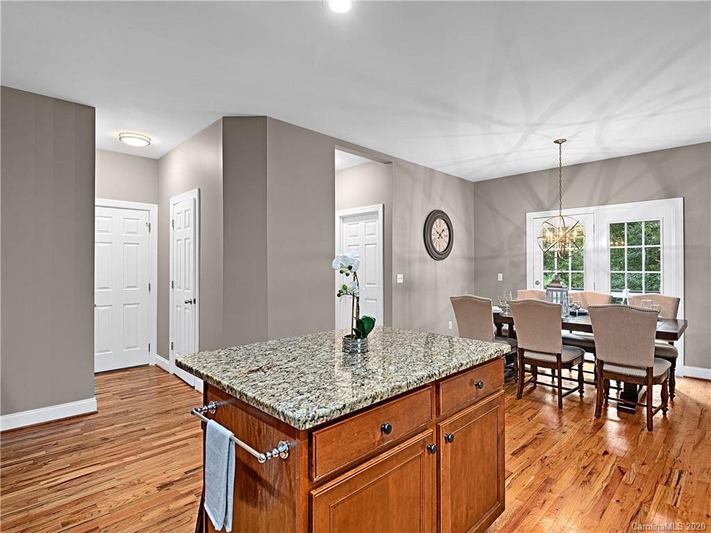 31 Noble Road Fairview, NC 28730 - Photo 11 of 24 Gallery Image 11