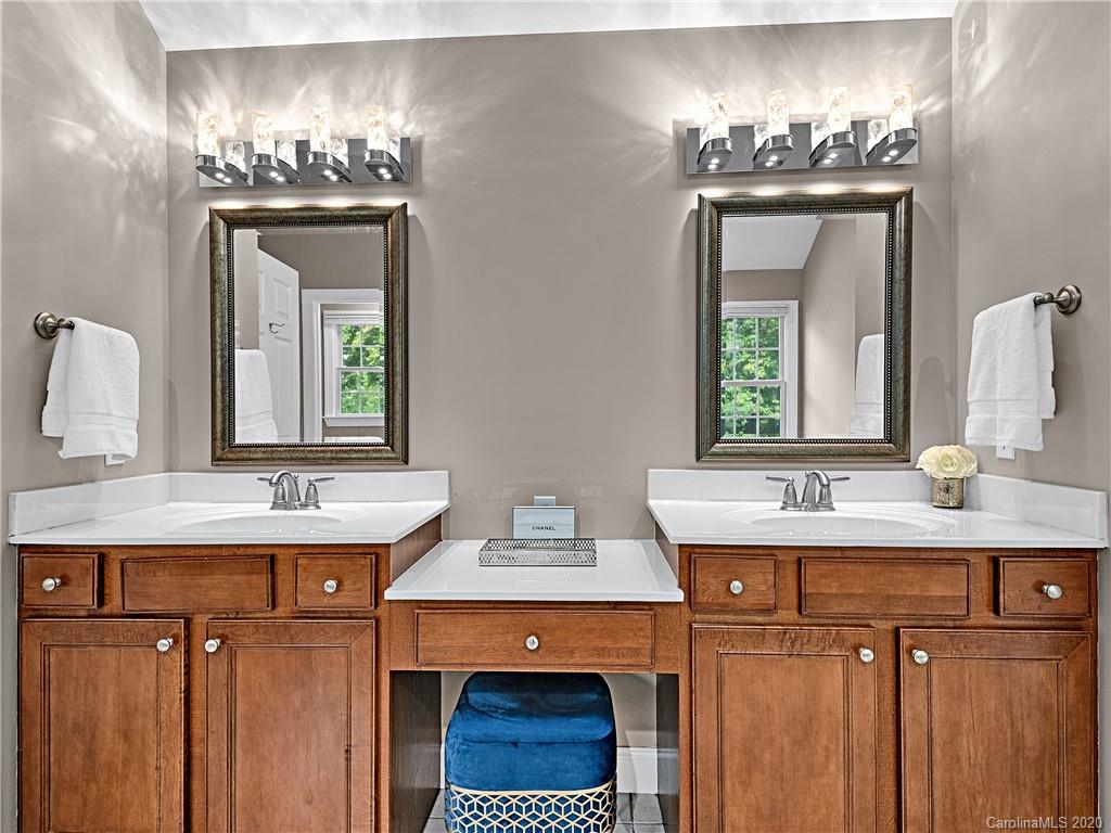 31 Noble Road Fairview, NC 28730 - Photo 14 of 24 Gallery Image 14