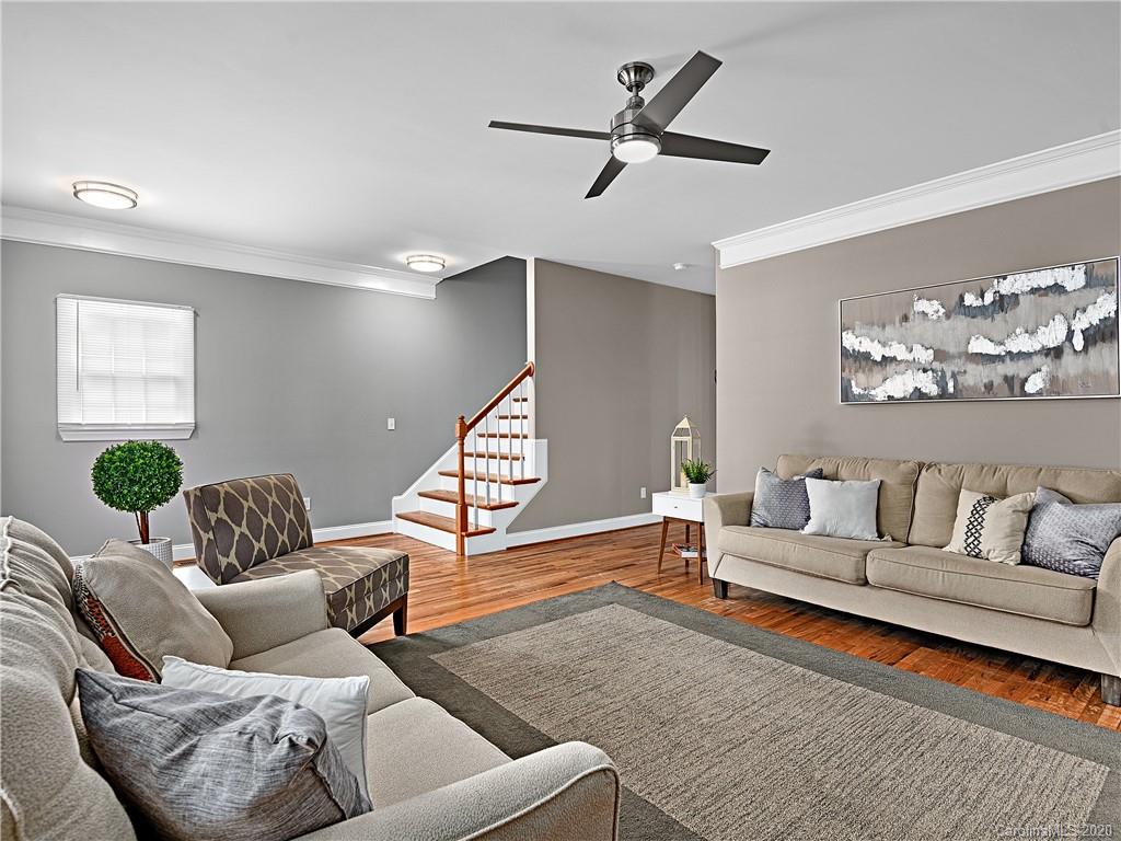31 Noble Road Fairview, NC 28730 - Photo 4 of 24 Gallery Image 4