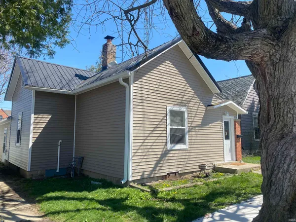 $104,000 | 208 West Jay Street, Dunkirk, IN 47336