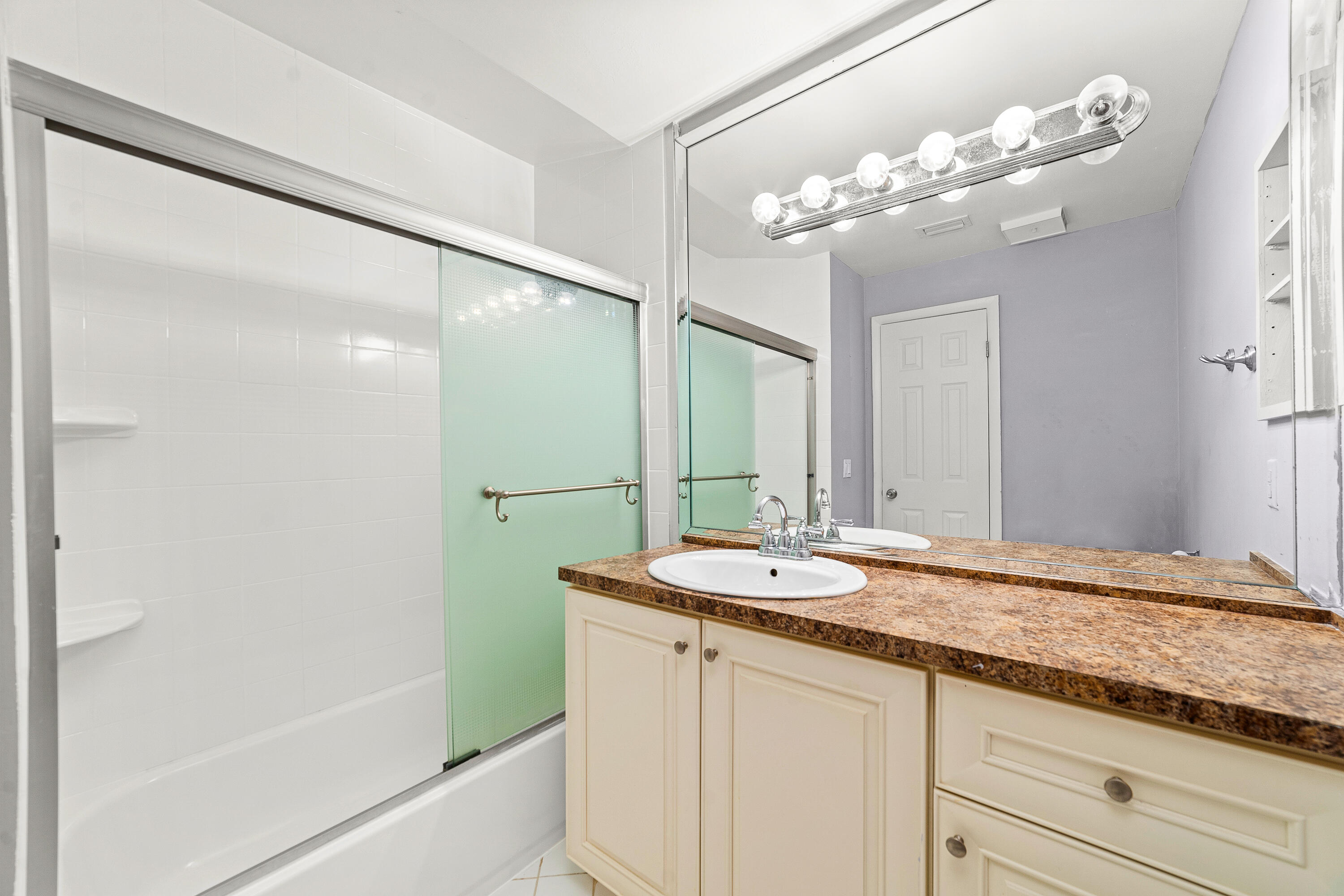 6200 Vía Tierra Boca Raton, FL 33433 - Photo 18 of 34 _DSC5222