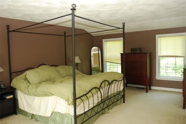 317 Butman Road Lowell, MA 01852 - Photo 13 of 24 Gallery Image 13