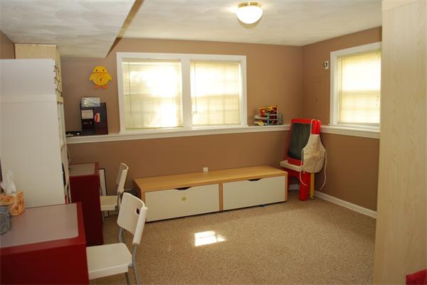317 Butman Road Lowell, MA 01852 - Photo 20 of 24 Gallery Image 20