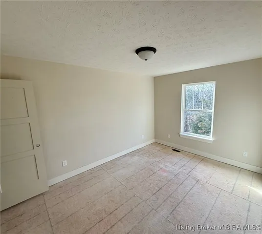 $289,500 | 8024 Hudson Lane, Georgetown, IN 47122