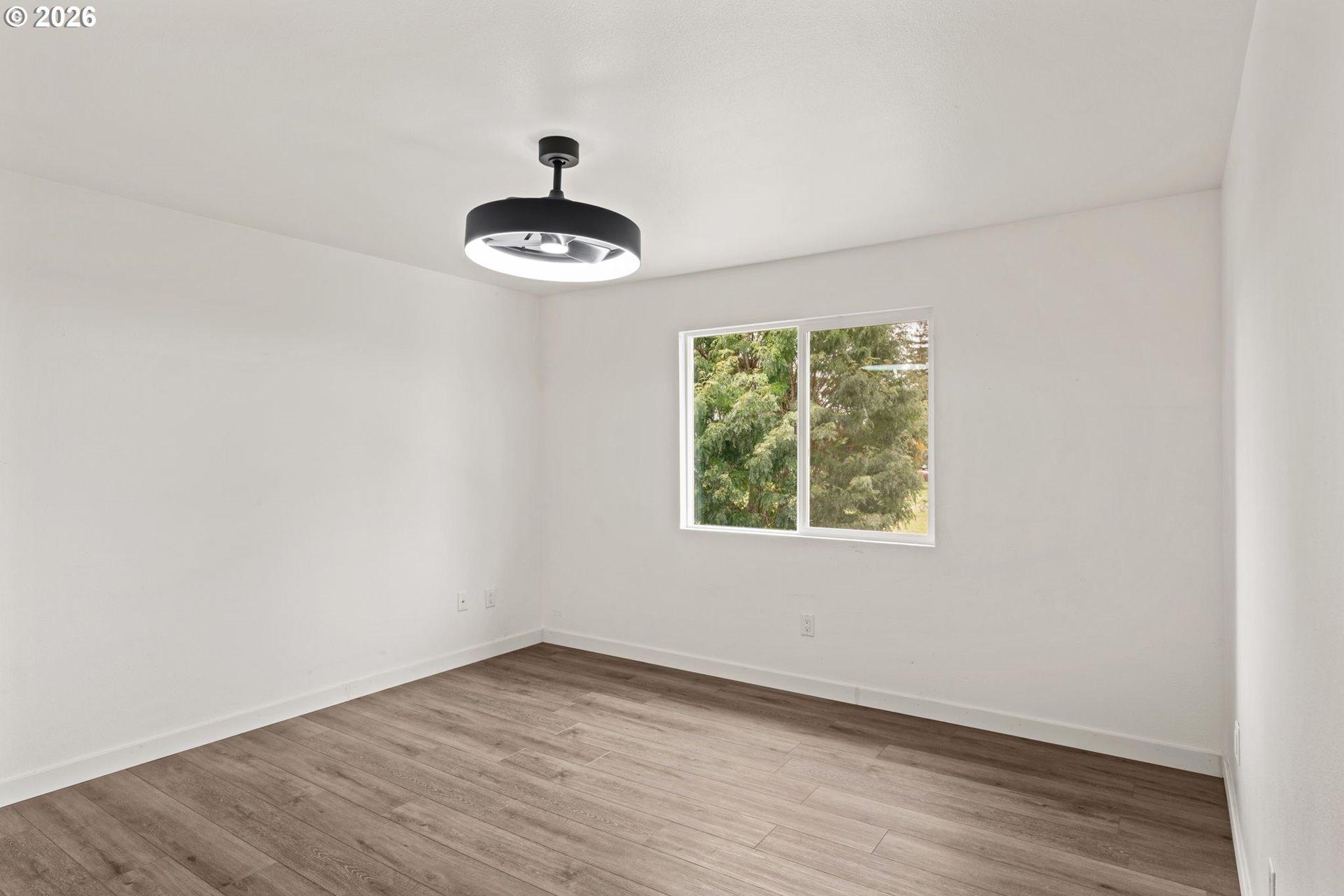 992 South 44th Street Springfield, OR 97478 - Photo 23 of 43 Gallery Image 23