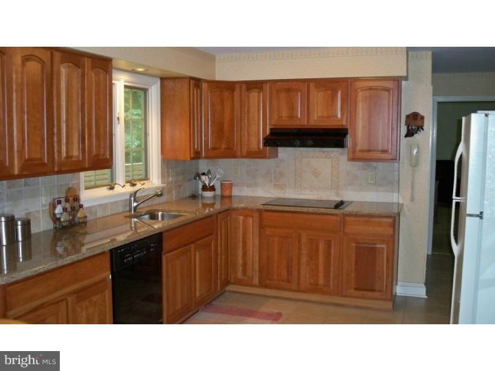 829 Pheasant Run Road West Chester, PA 19382 - Photo 15 of 20 Kitchen