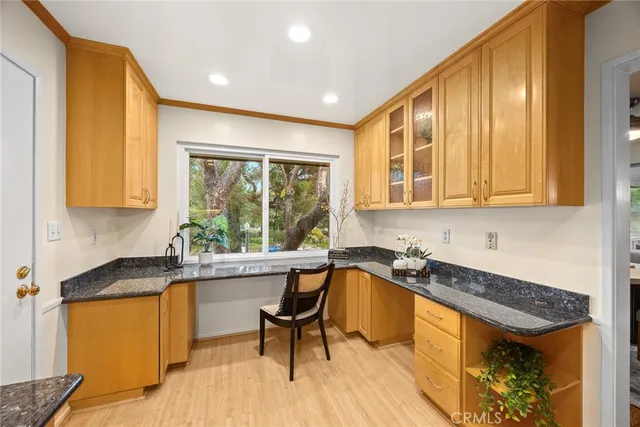 $959,000 | 924 South Orange Grove Boulevard, Unit D, Pasadena, CA 91105