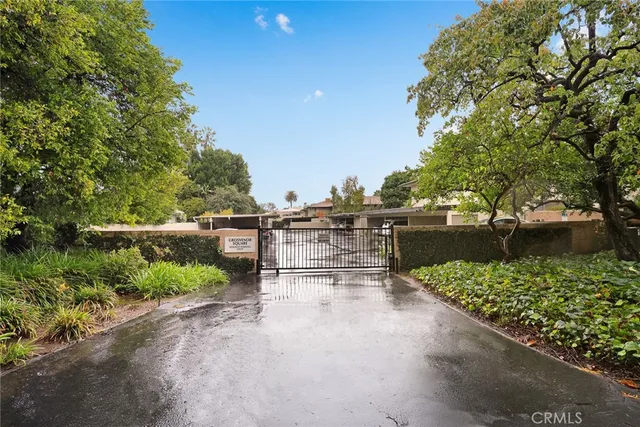 $959,000 | 924 South Orange Grove Boulevard, Unit D, Pasadena, CA 91105