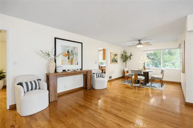 $959,000 | 924 South Orange Grove Boulevard, Unit D, Pasadena, CA 91105