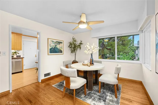 $959,000 | 924 South Orange Grove Boulevard, Unit D, Pasadena, CA 91105