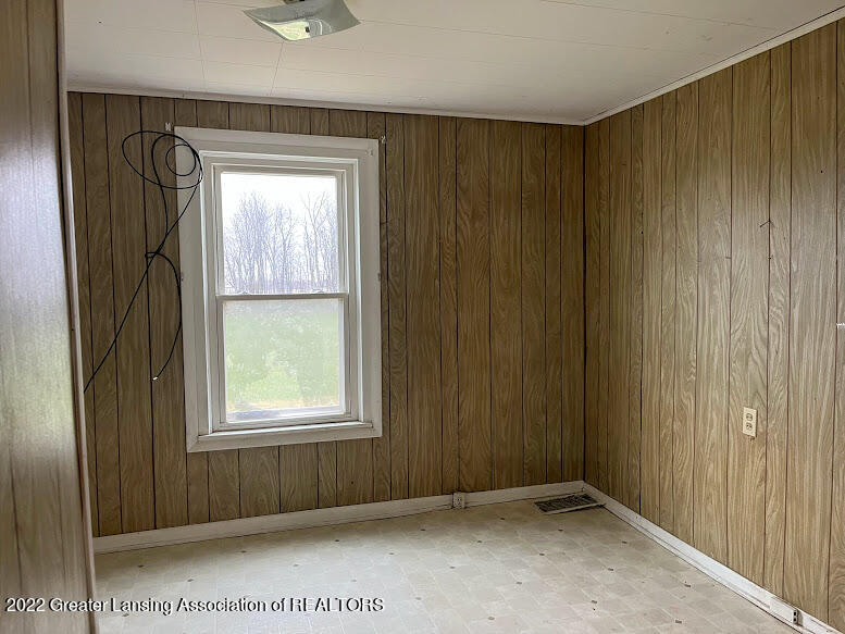 2649 West Locke Road Perry, MI 48872 - Photo 25 of 34 IMG_4015