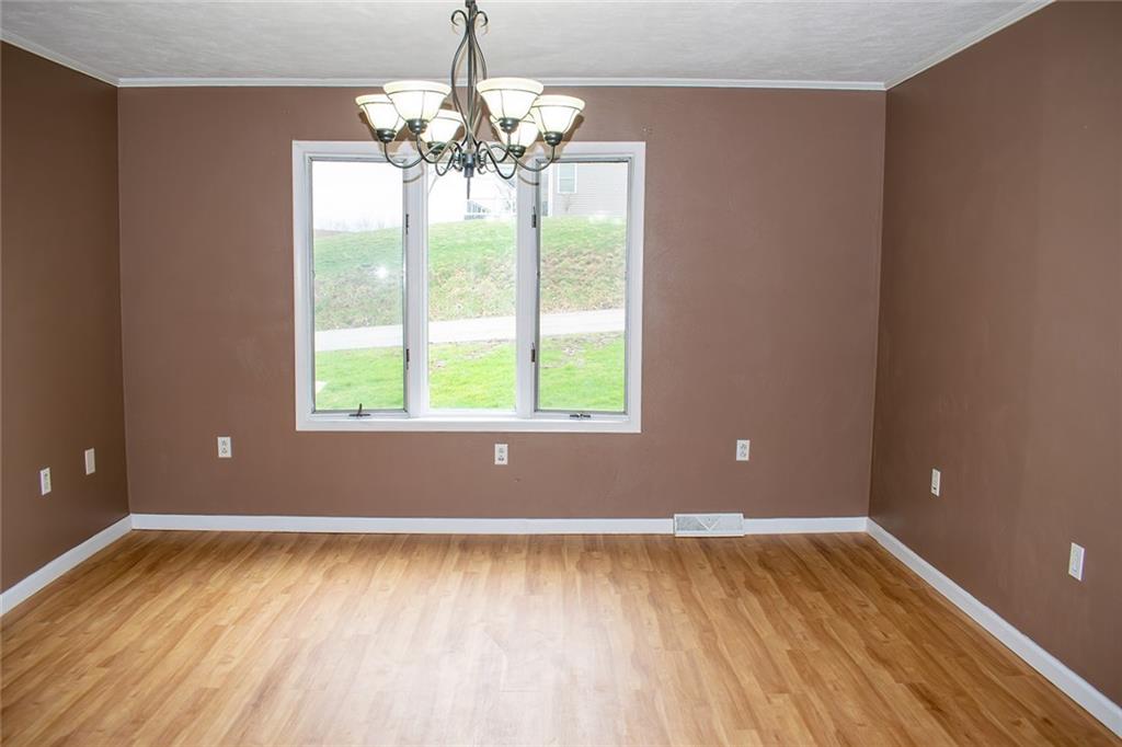 1378 Robbins Station Road Irwin, PA 15642 - Photo 13 of 46