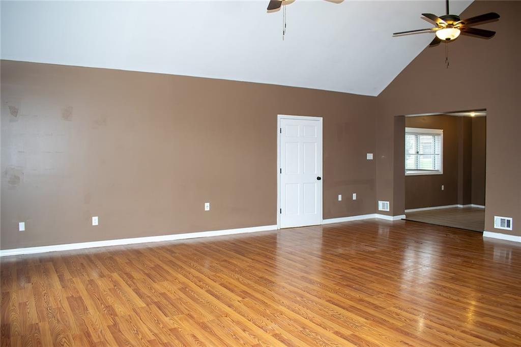 1378 Robbins Station Road Irwin, PA 15642 - Photo 15 of 46