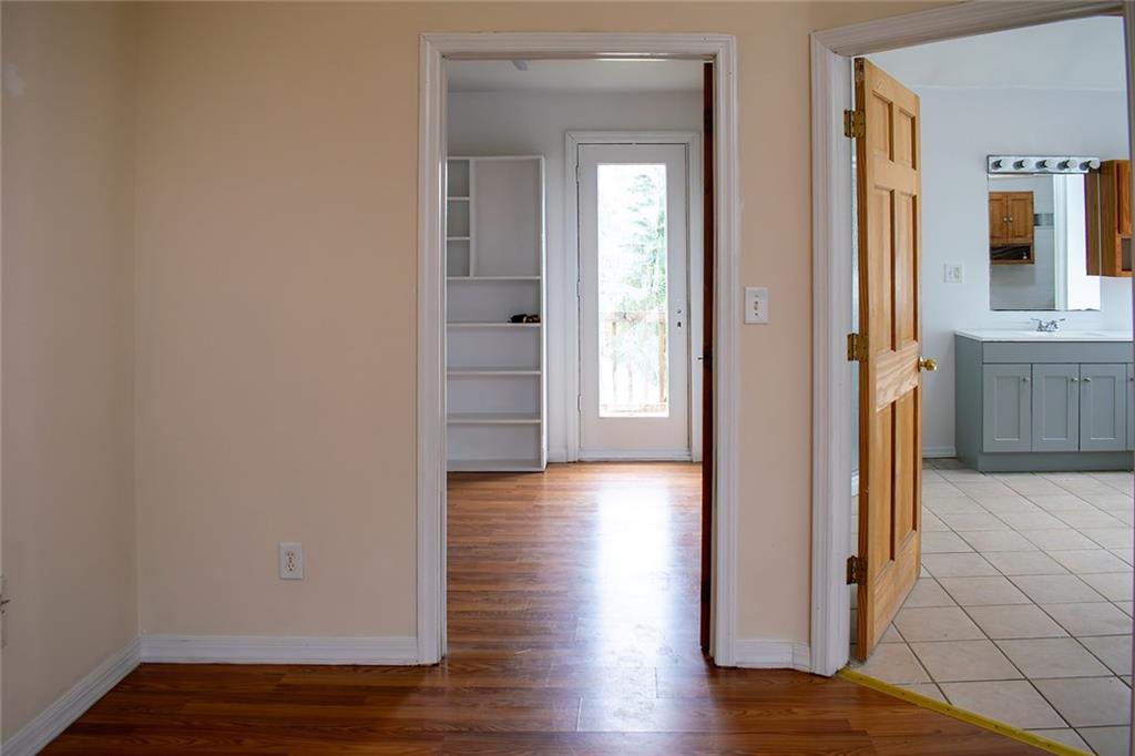 1378 Robbins Station Road Irwin, PA 15642 - Photo 17 of 46