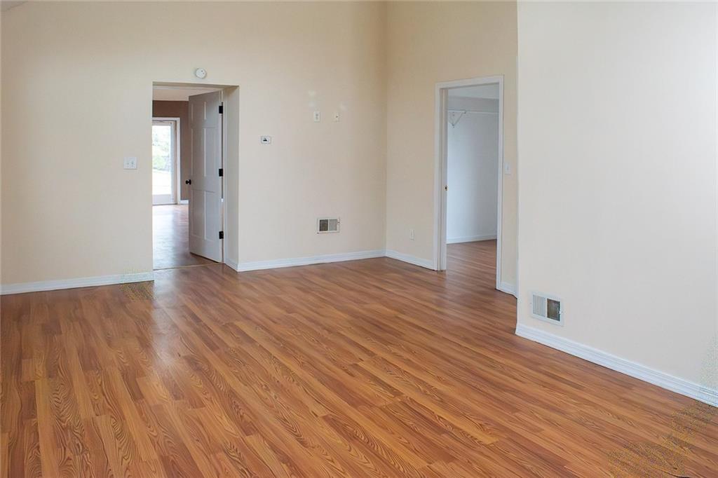 1378 Robbins Station Road Irwin, PA 15642 - Photo 19 of 46