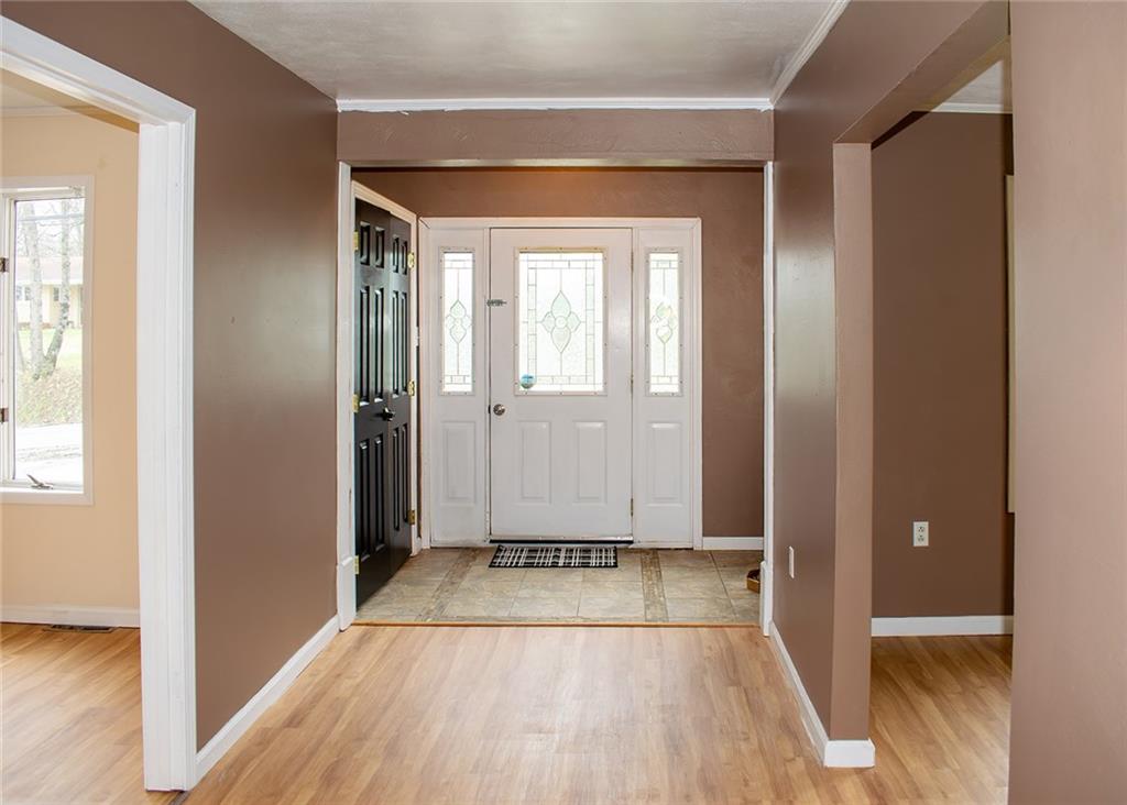 1378 Robbins Station Road Irwin, PA 15642 - Photo 2 of 46