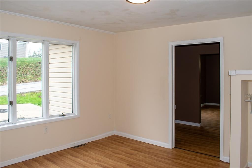 1378 Robbins Station Road Irwin, PA 15642 - Photo 23 of 46