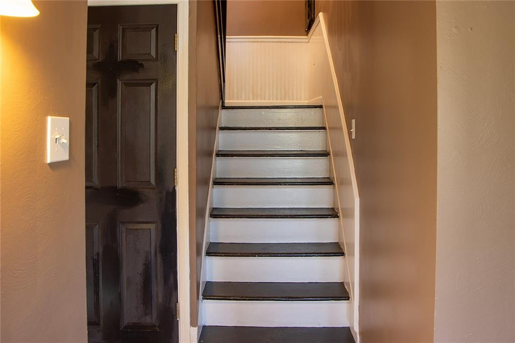 1378 Robbins Station Road Irwin, PA 15642 - Photo 28 of 46